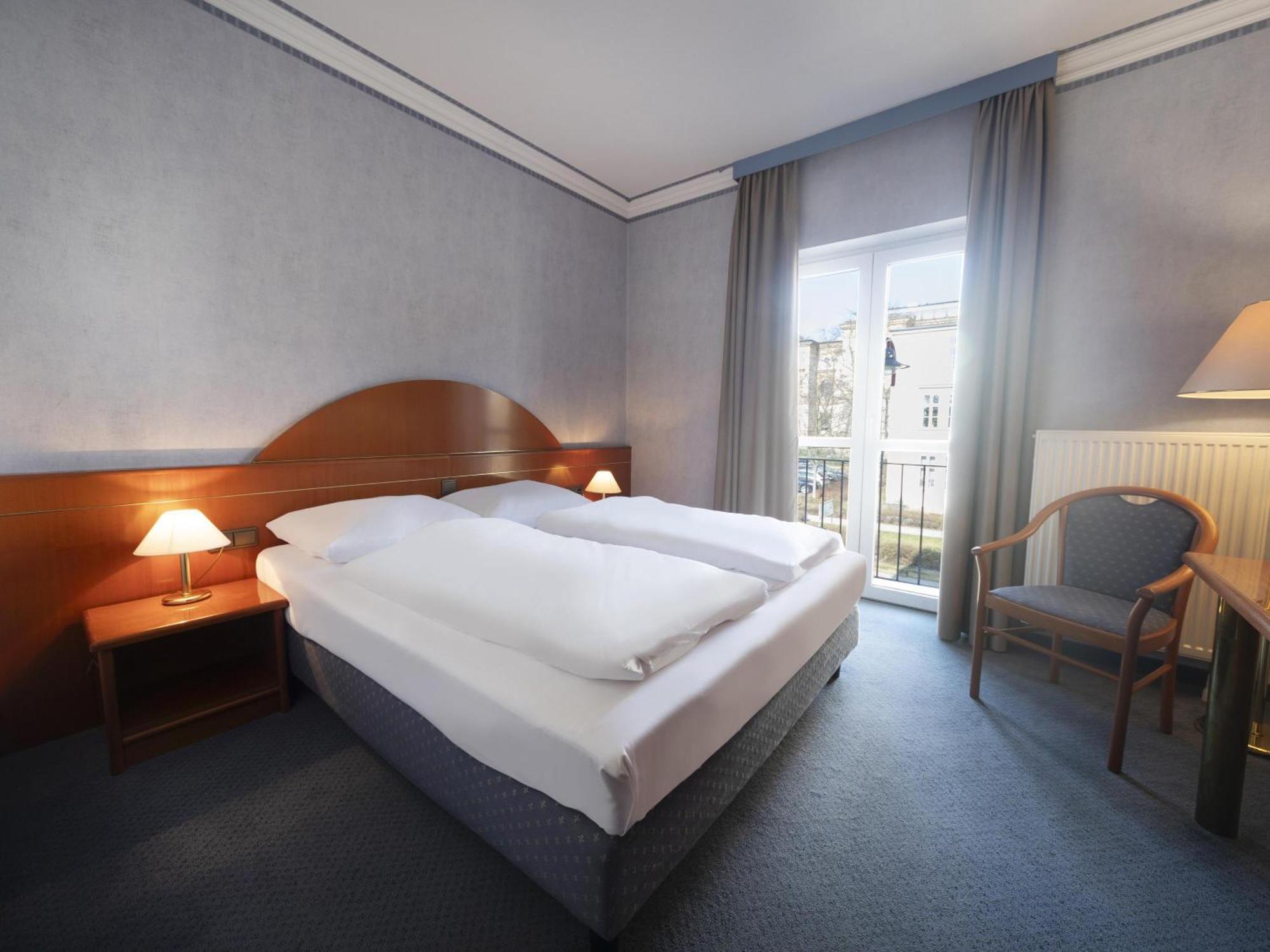 B&B Hotel Gotha-Hbf 外观 照片