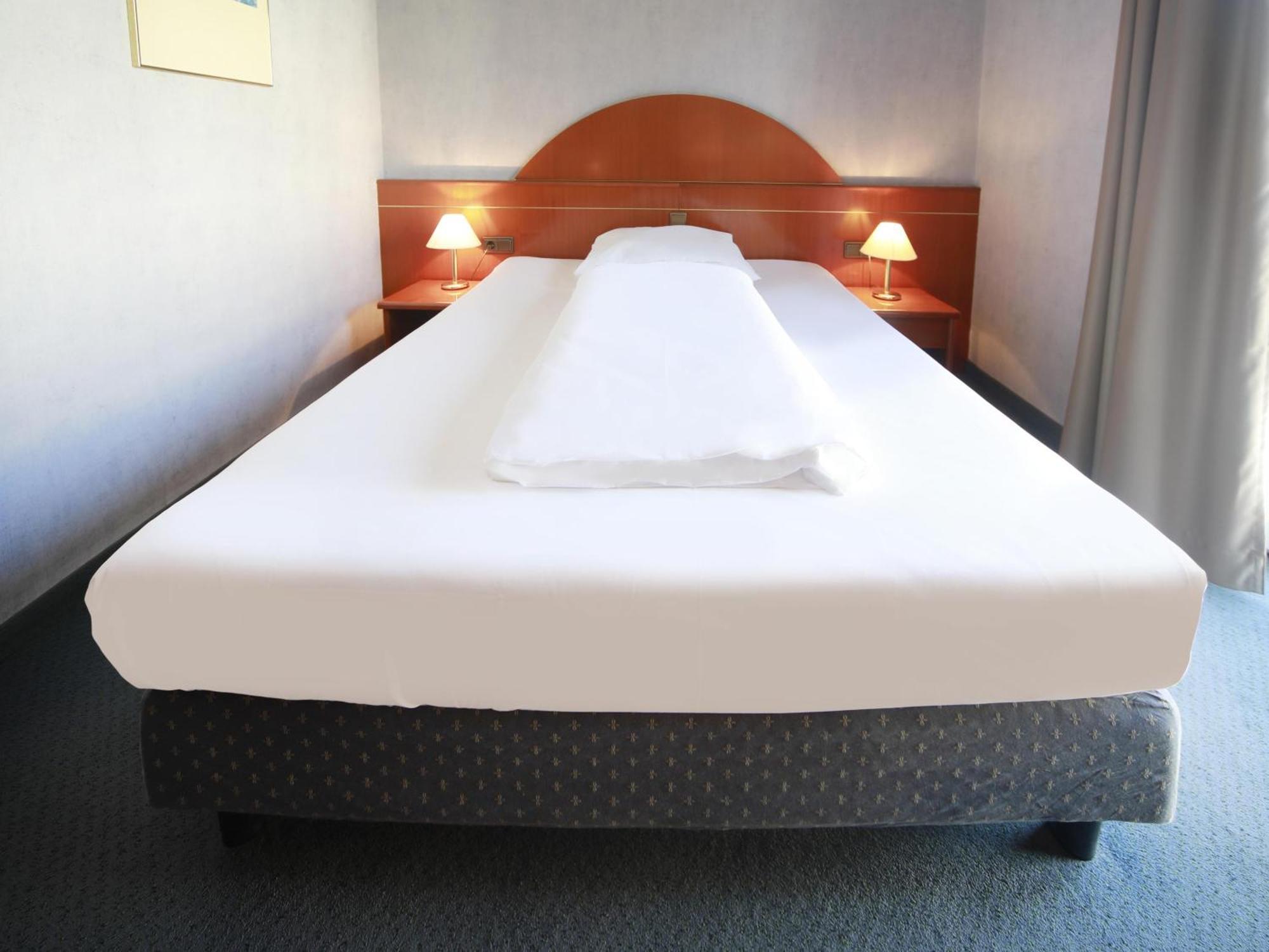 B&B Hotel Gotha-Hbf 外观 照片