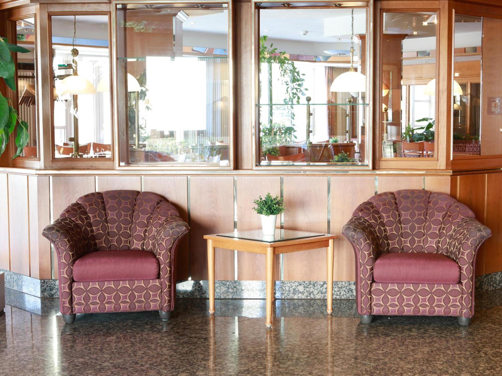 B&B Hotel Gotha-Hbf 外观 照片